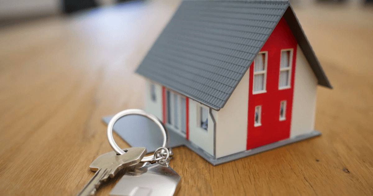 Zwangsversteigerung & Immobilienauktionen in 8 Ländern (DE · AT · CH · IT · ES · FR · GB · TR): 20–35 % unter Marktwert prüfen – Zwangsversteigerung Immobilien unter Marktwert